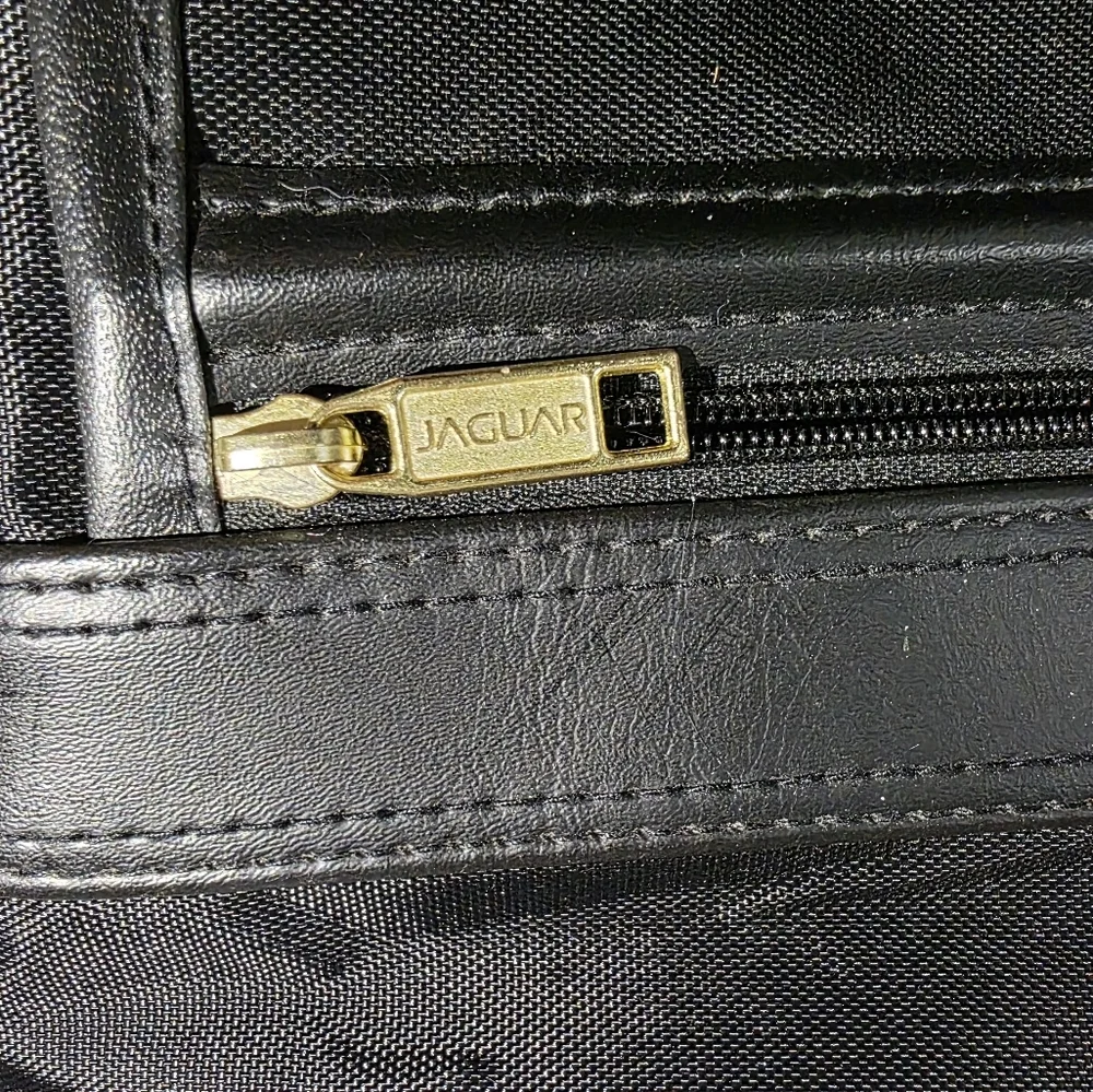 Vintage Jaguar Carry On‎ Luggage Bag.